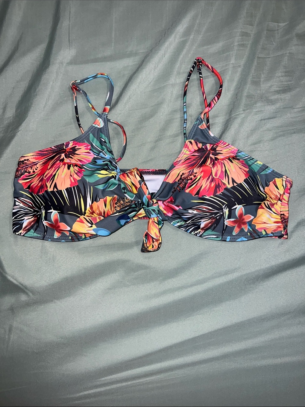 SHEIN Black Floral Tie-Front Bikini Top with Multicolor Blooms